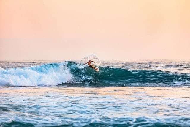 Stay Golden in Arugam Bay Surkurse